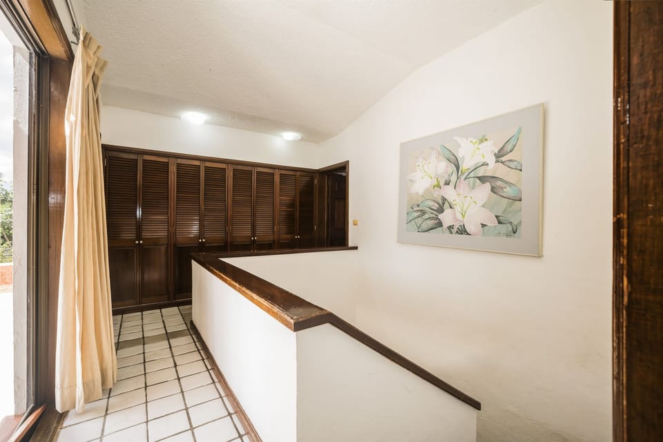 2nd Floor Hallway