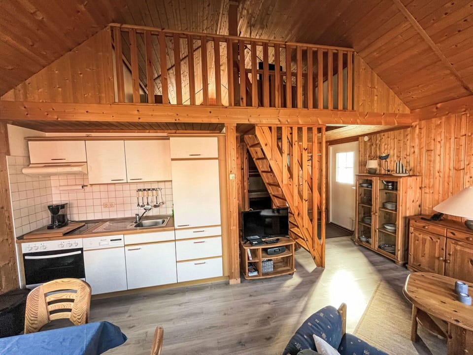 Sky, Plant, Building, Window, Tree, Wood, Land Lot, Cottage, House, Landscape