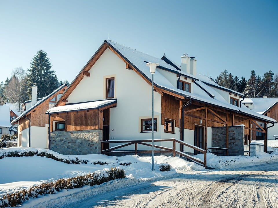 Sky, Building, Snow, Plant, Window, House, Tree, Slope, Wood, Cottage