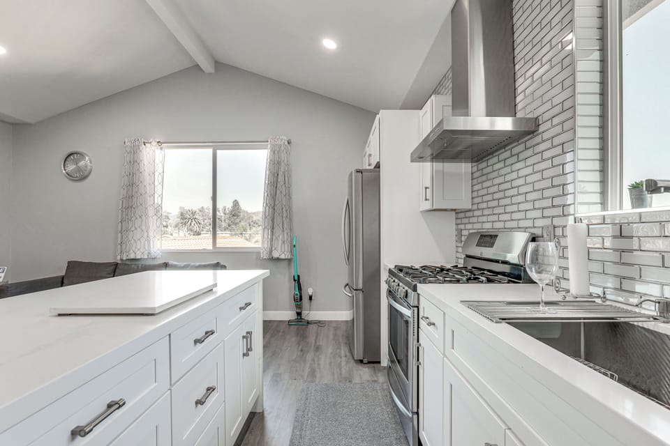 Kitchen | Dishwasher | Drip Coffee Maker