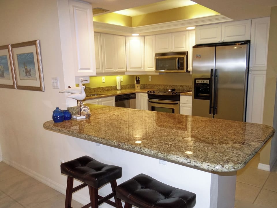 Seaplace M1-105 kitchen