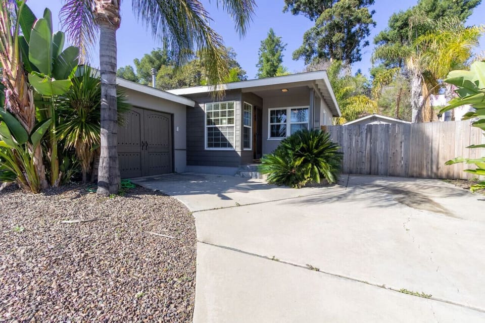 Garage and Driveway parking