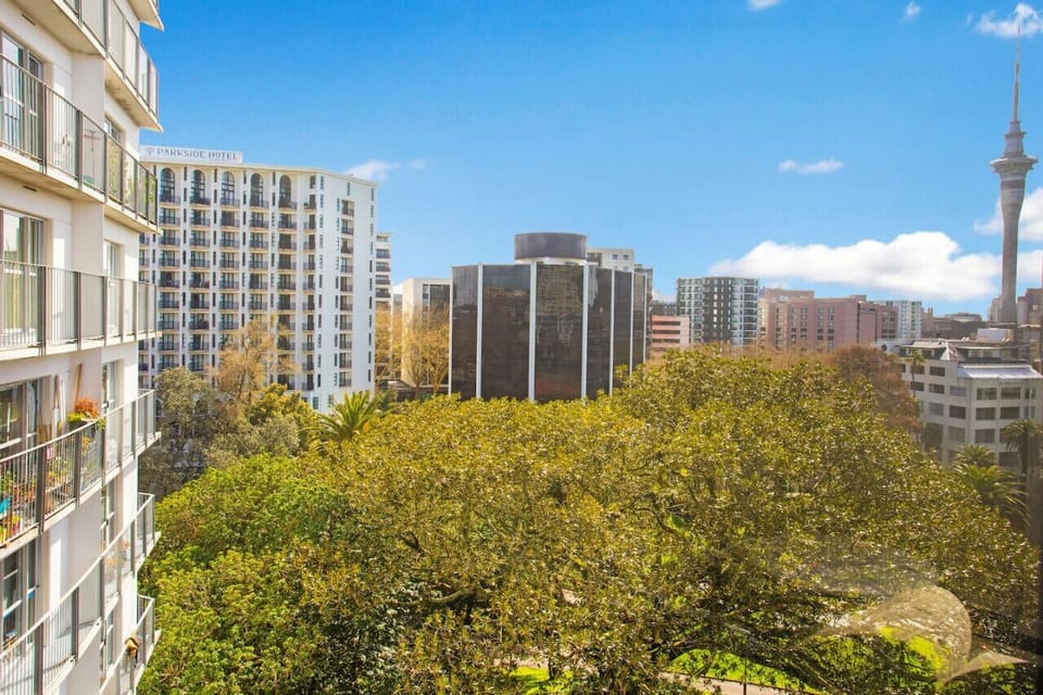 Best of both worlds with the park and city view.