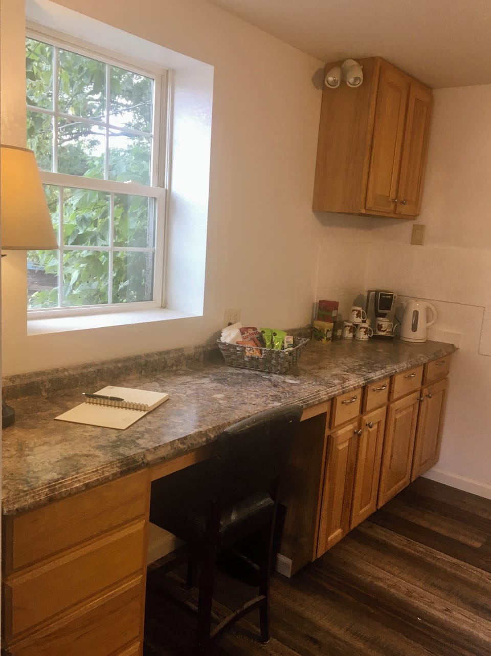office/kitchen: workspace