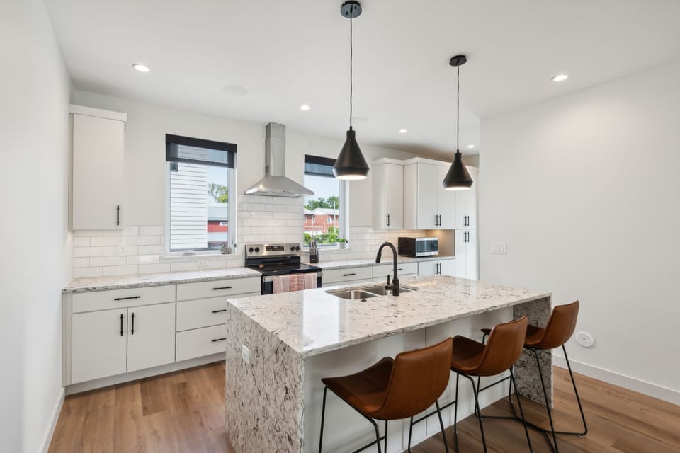 Indoors, Kitchen, Kitchen Island, Microwave, Oven