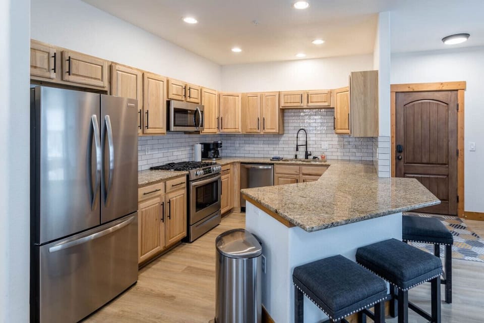 Fully-equipped kitchen