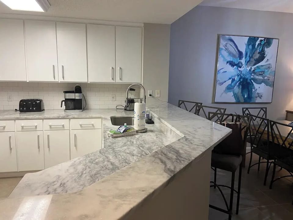 Well-equipped kitchen