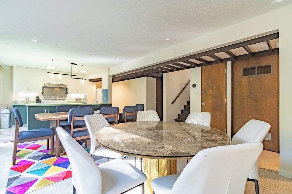 great room / game table / dining table / kitchen