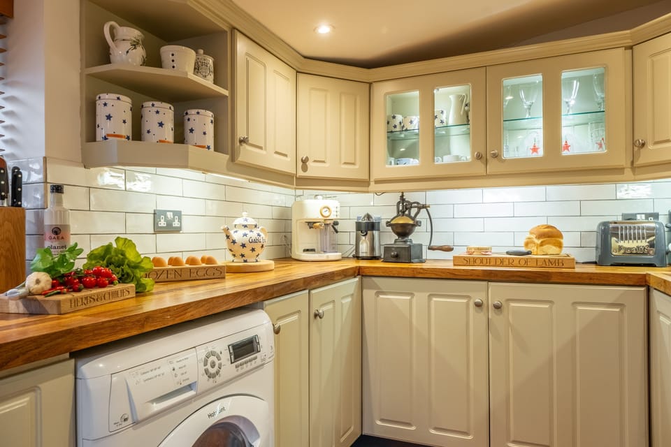 Ground floor: Kitchen