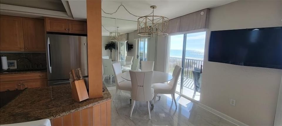 Mark3-202 dining area