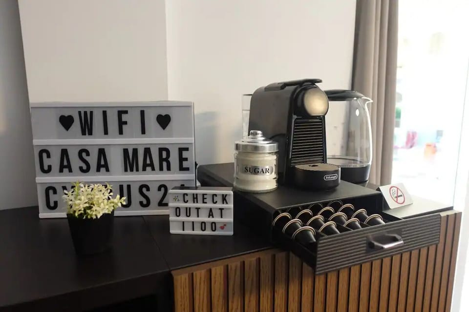 "...we were also very happy about the free coffee and tea", Jimmy