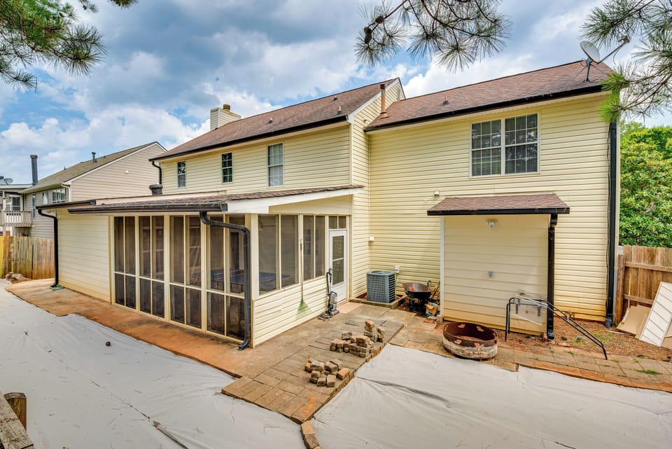 Fenced-In Yard