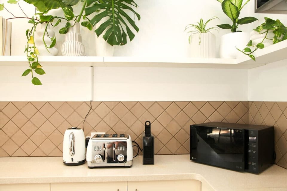 Kettle, toaster, coffee pod machine, microwave