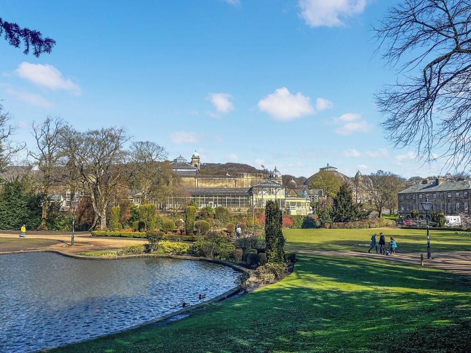Surrounding area | Pavilion Mews, Buxton