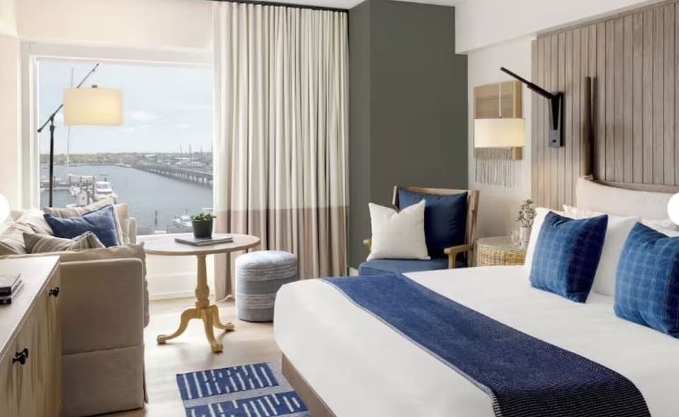 Unit with 1 King size bed