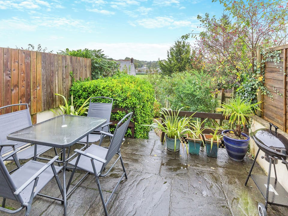 Sitting-out-area | River View, Wadebridge
