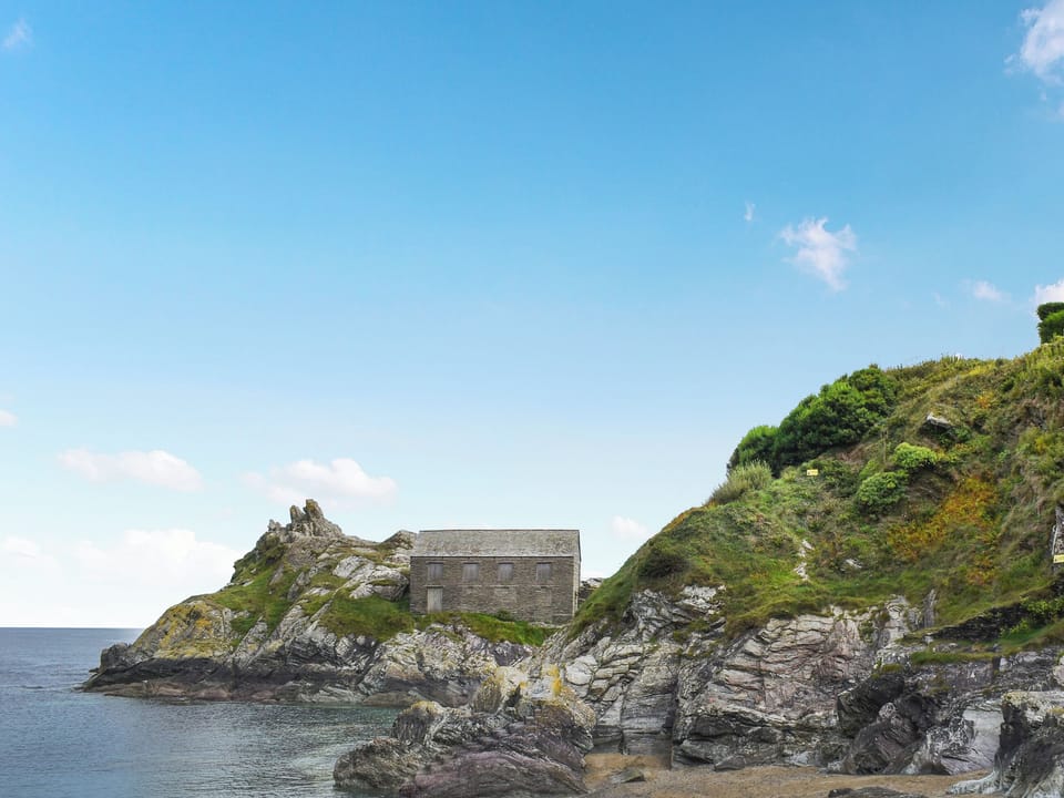 Surrounding area | Charlie Wilcox Cottage, Polperro