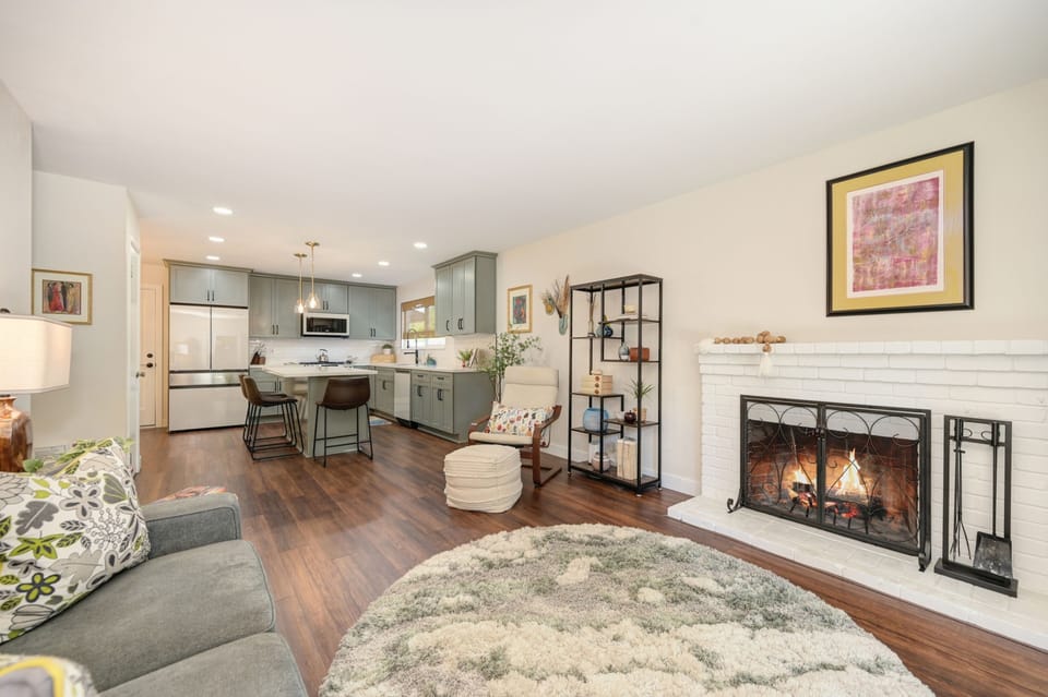 Building, Furniture, Indoors, Living Room, Room