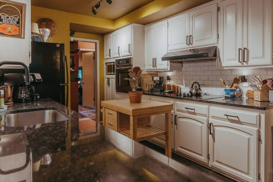 Kitchen (1)