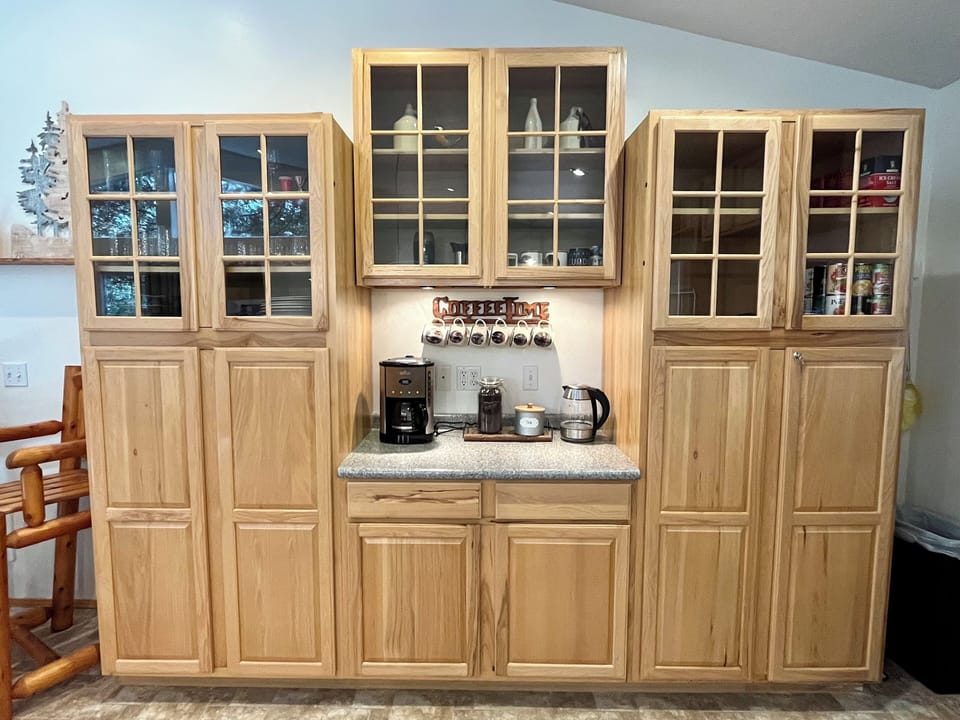 Complimentary Coffee and Tea Bar!