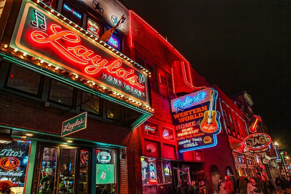 Just .7 miles to Broadway! Short walk or quick uber.