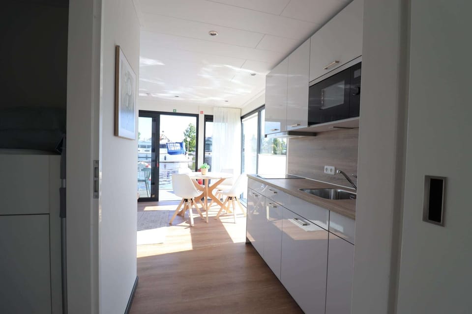 Entrance / Reception