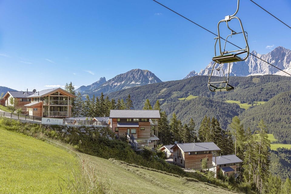 Region [summer] (>5 km)