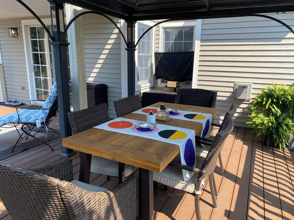 Kitchen deck dining