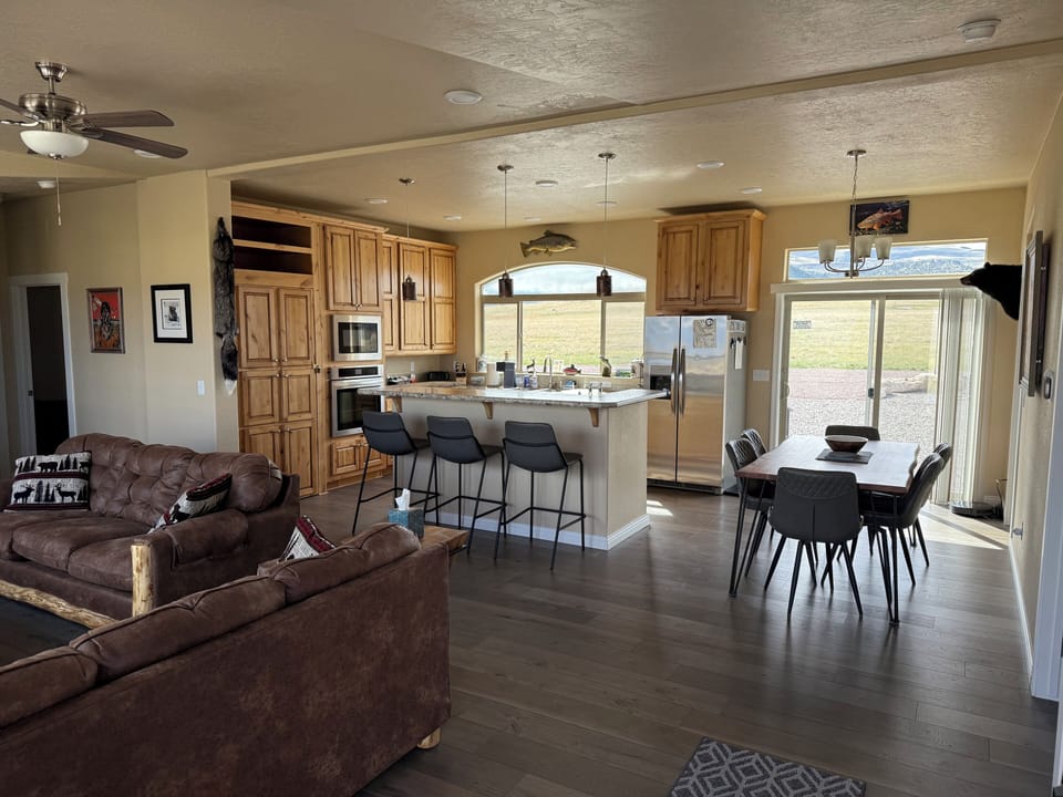 Microwave, oven and fridge