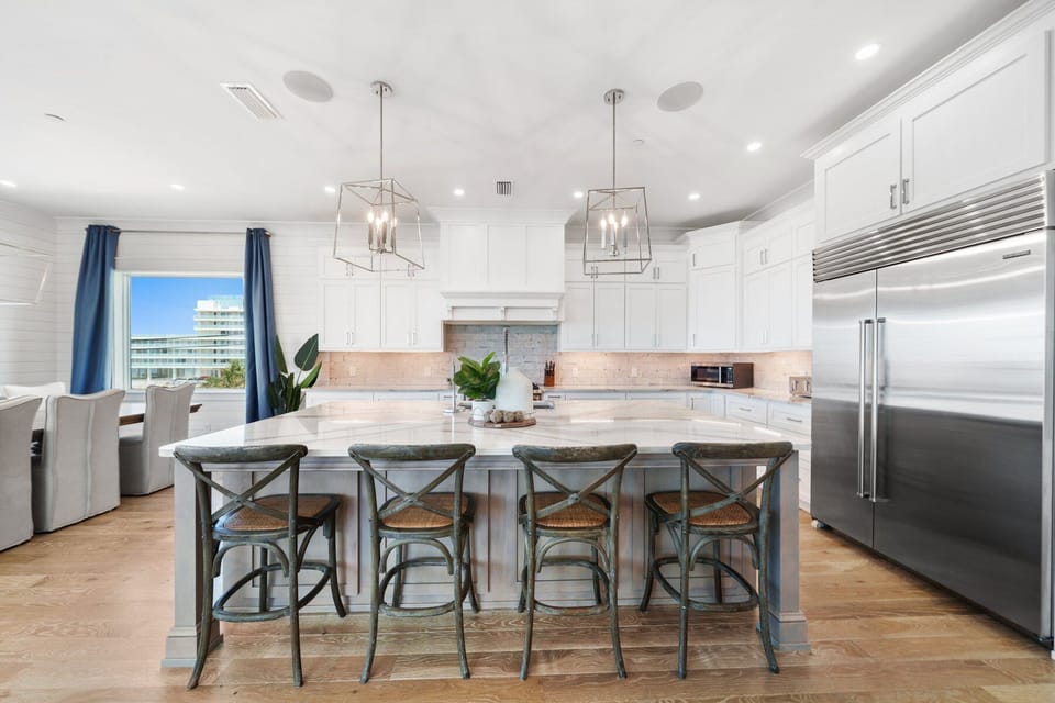 Teddy's Heaven | Gourmet Kitchen | Wolf Appliances | Panoramic Gulf Views | 2nd Floor