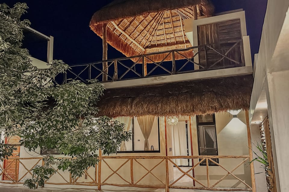 Entrance to Suite (1)