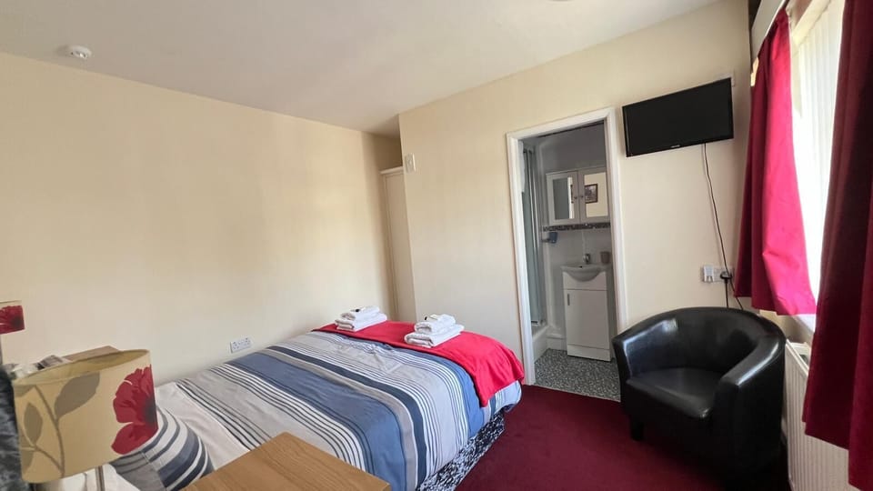 Room 8 b (1)