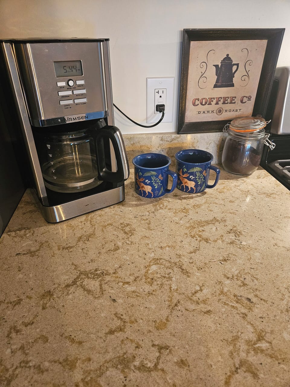 Complementary coffee and tea