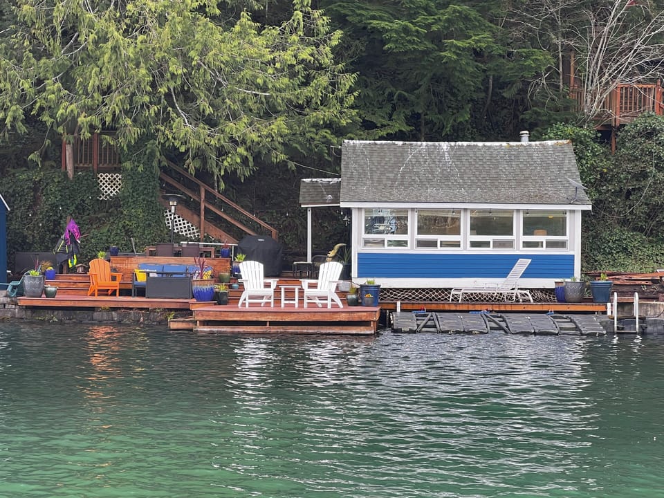 Lakeside cottage with dock