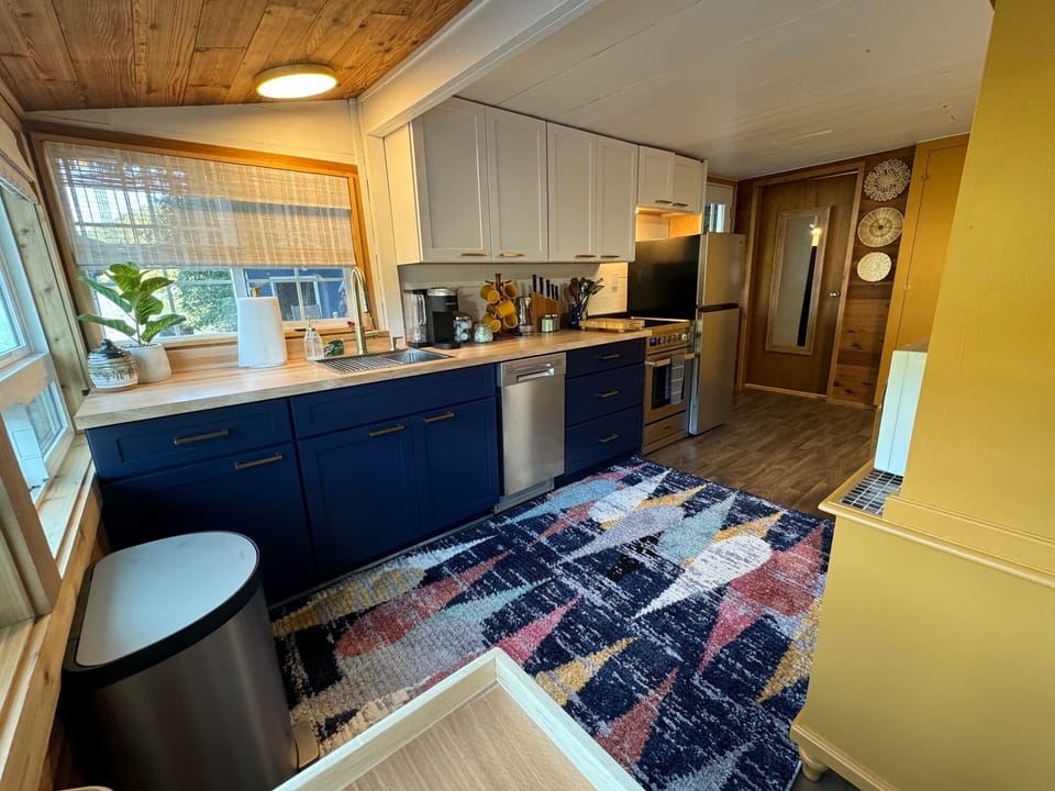 Keurig coffee maker, stainless steel appliances