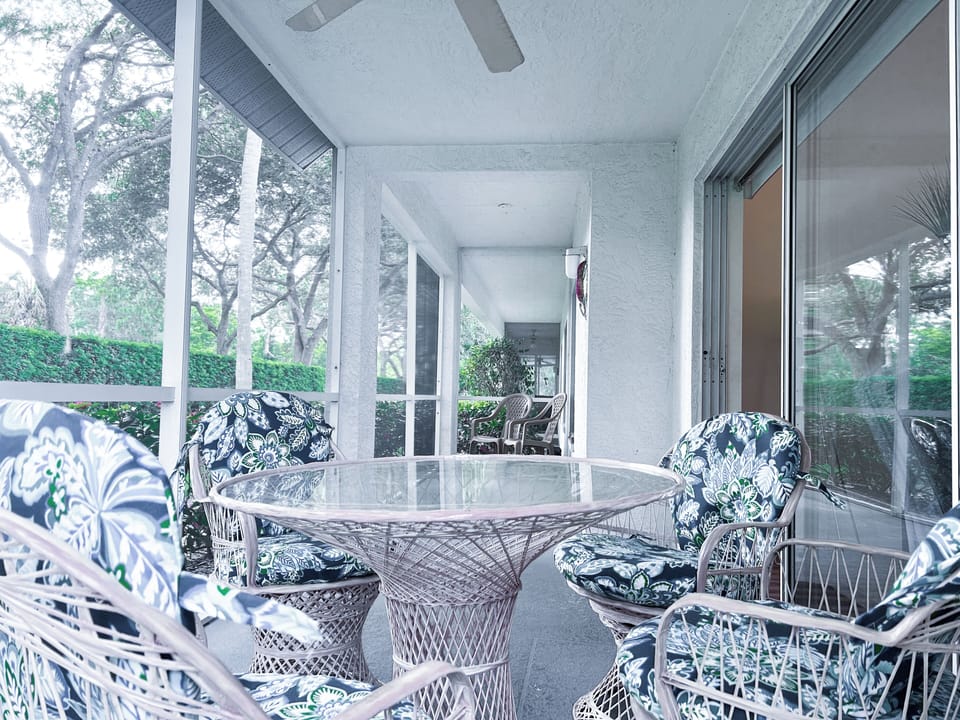 Private Lanai