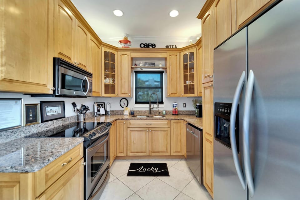Fully equipped Kitchen where you can cook your favorite home cooked food.