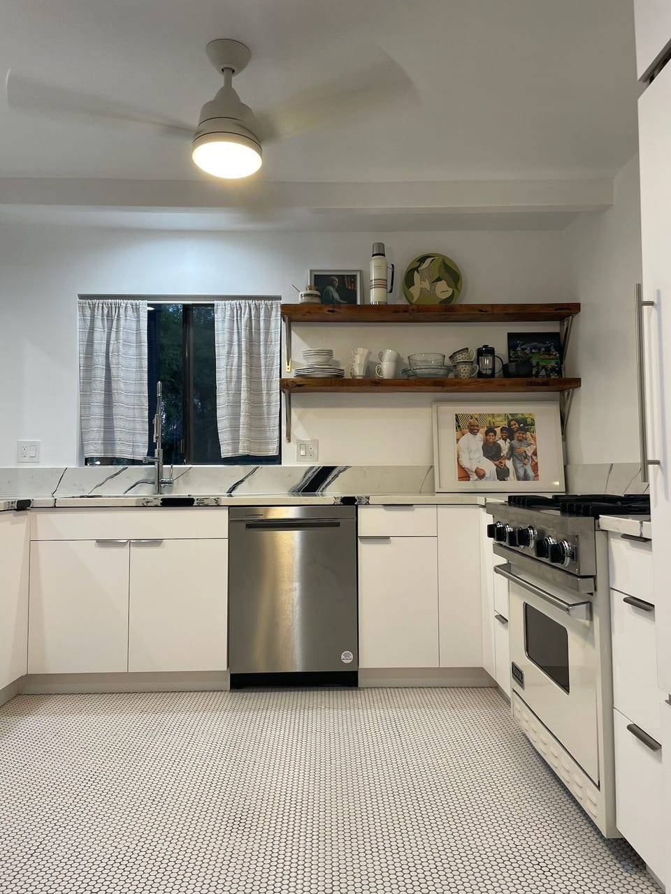 Brand new chef's kitchen with high end appliances and all the necessities
