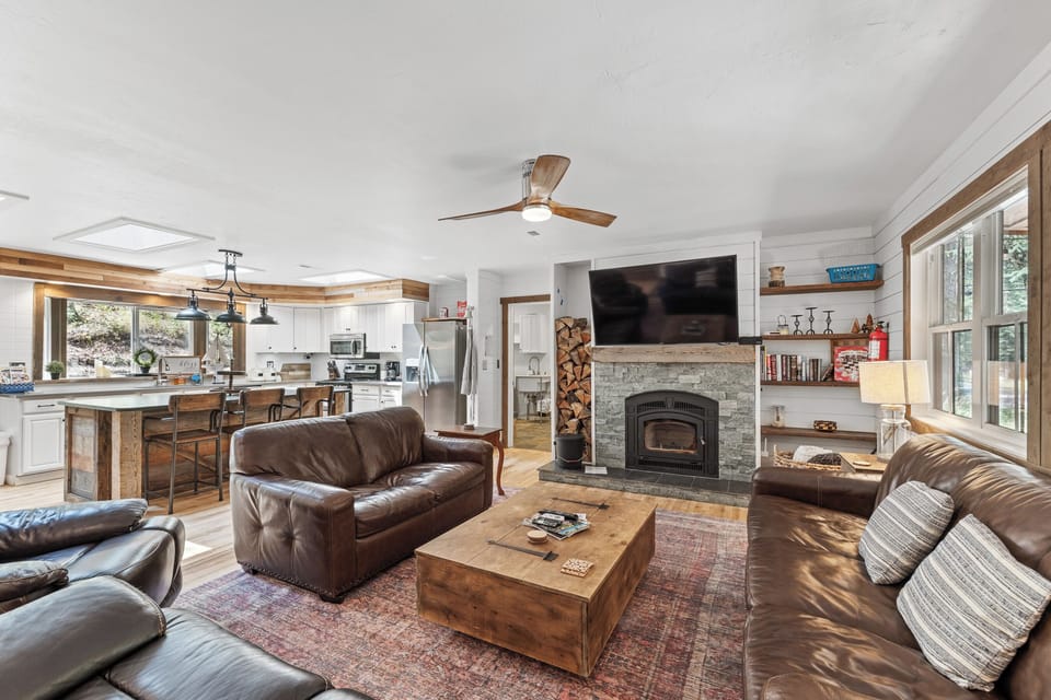 Main level living area