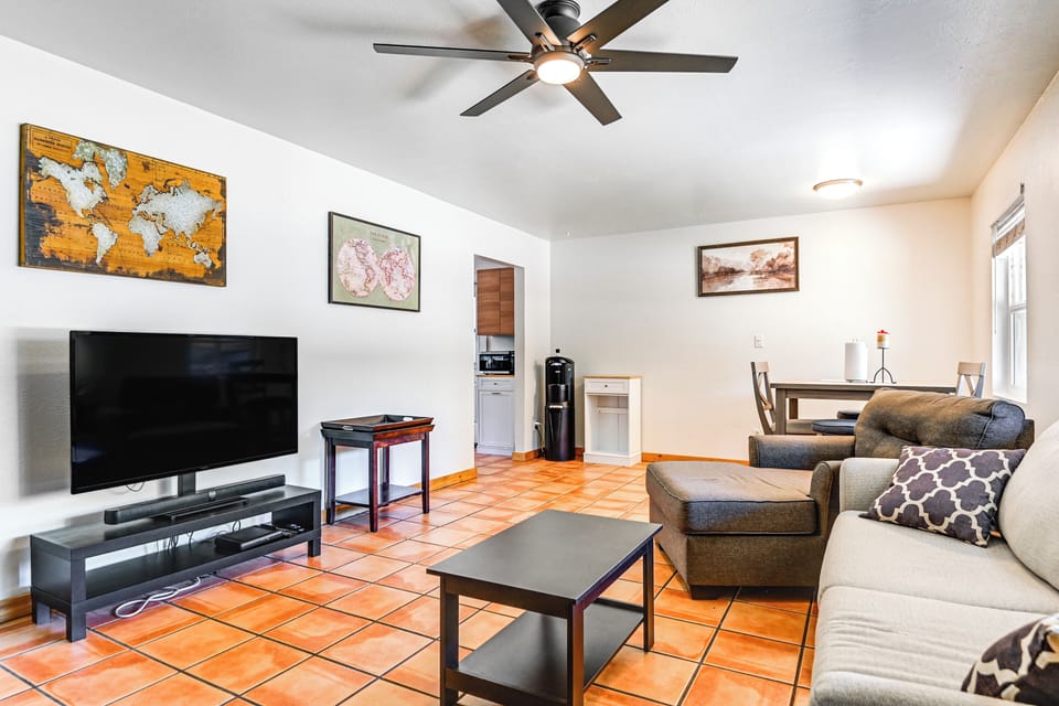 Living Room | Smart TV