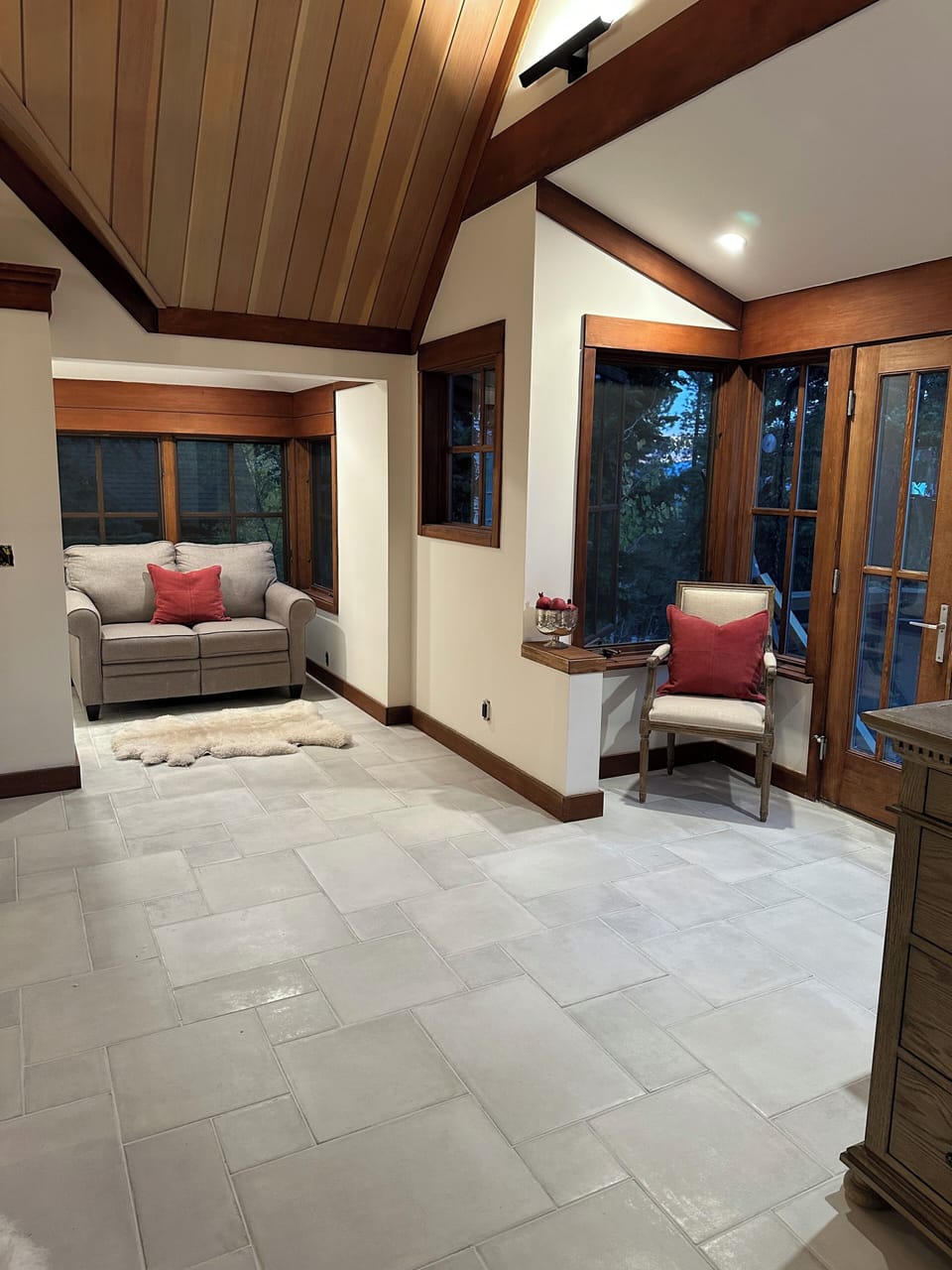 Master Bedroom sitting area