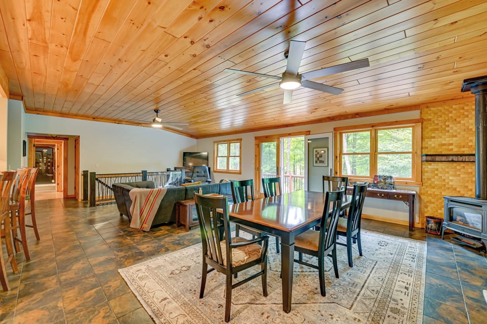 Dining Area | Dishware & Flatware Provided | 1st Floor