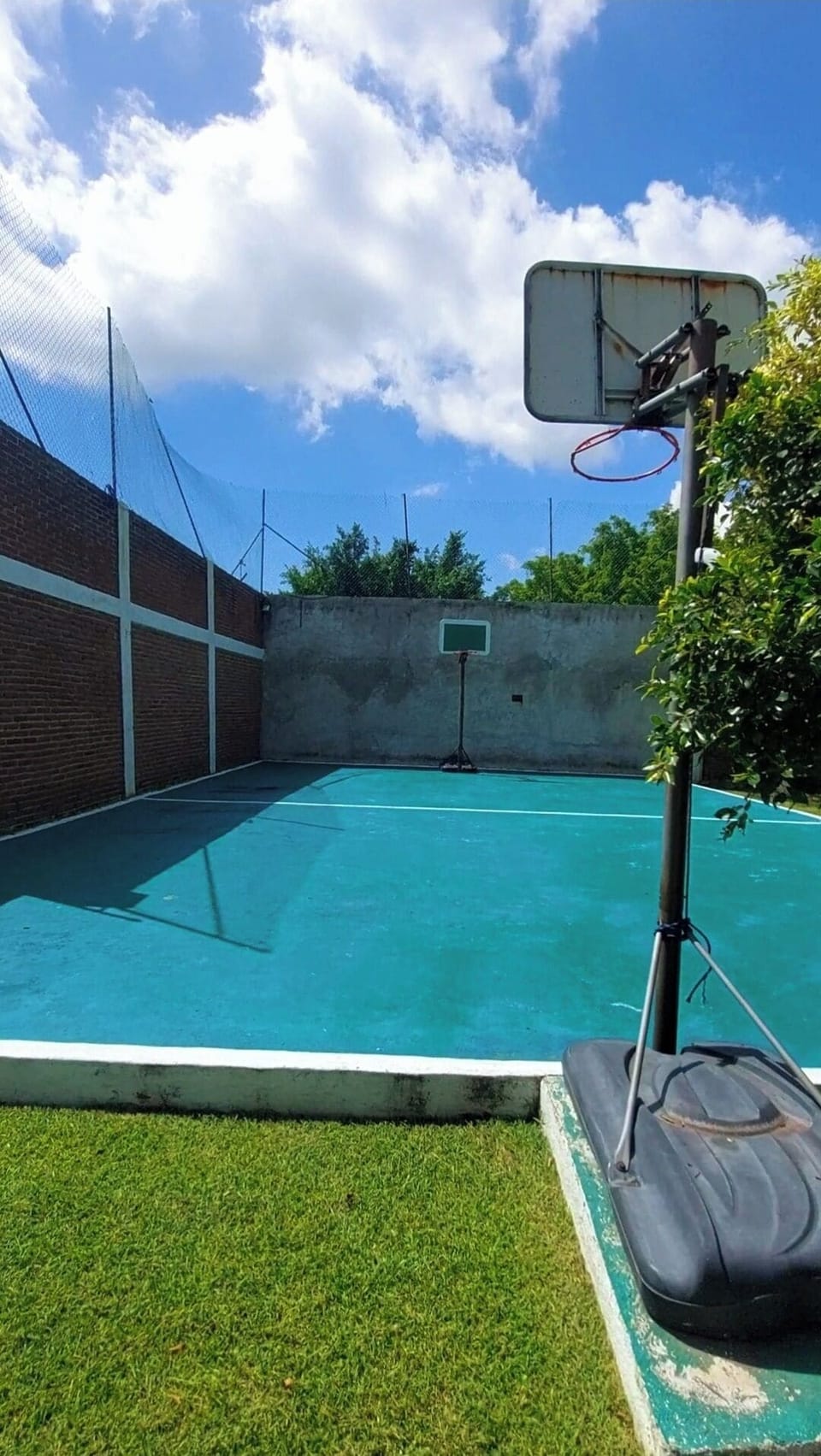 Sport court