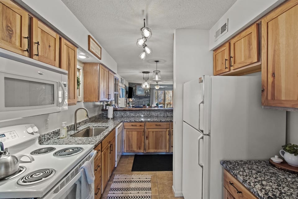 Fully equipped kitchen