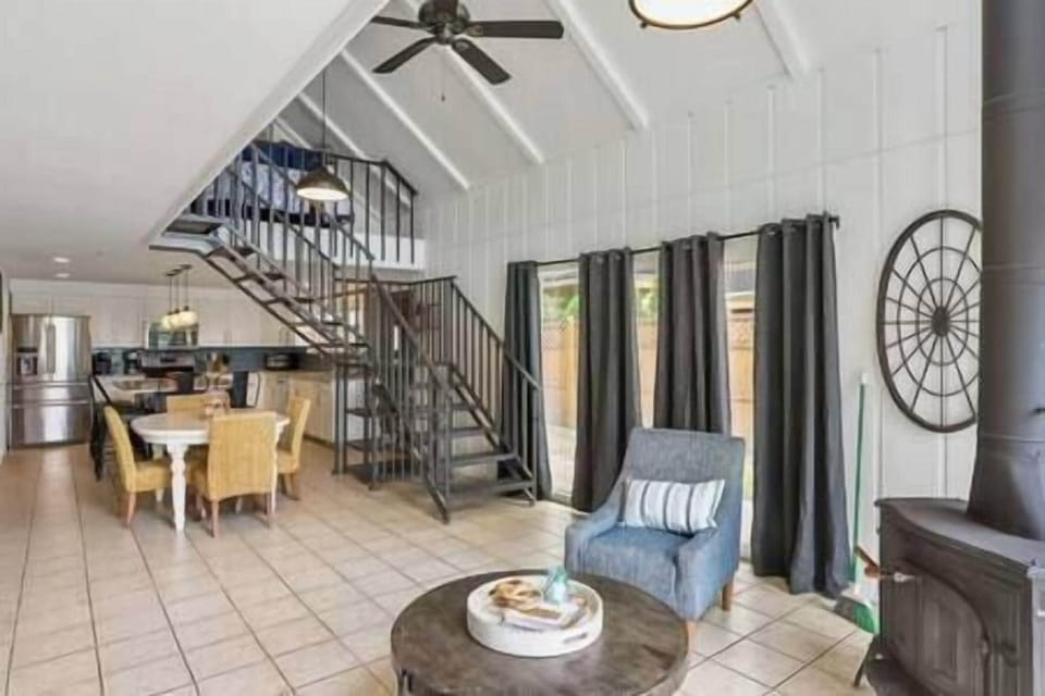 Kitchen and dining area
