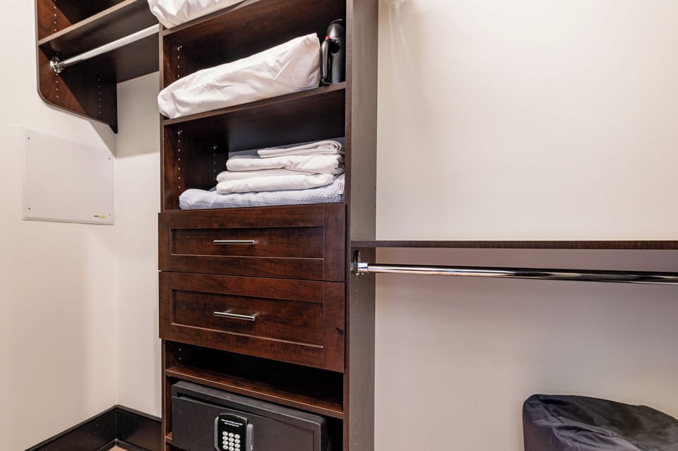 Primary Bedroom Closet