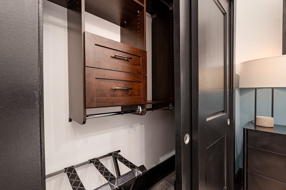 Extra linens provided.