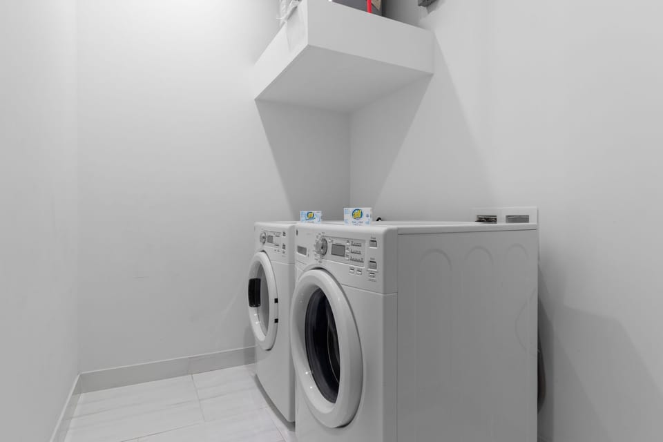 In Unit Washer & Dryer