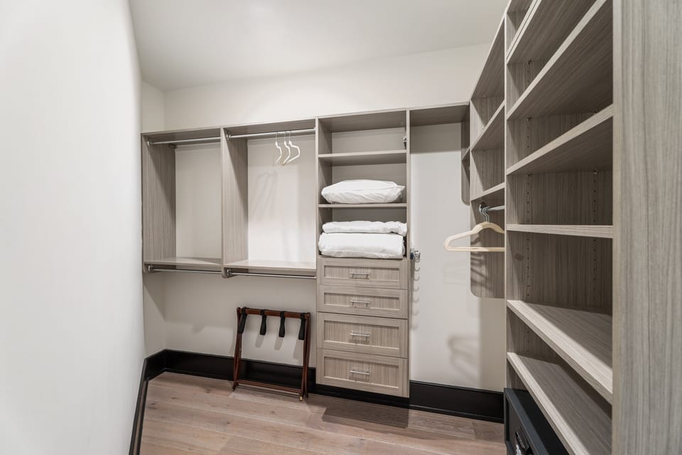 Bedroom Closet