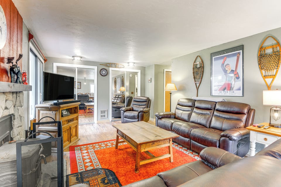 West Dover Vacation Rental | 2BR | 2.5BA | 800 Sq Ft | Stairs Required